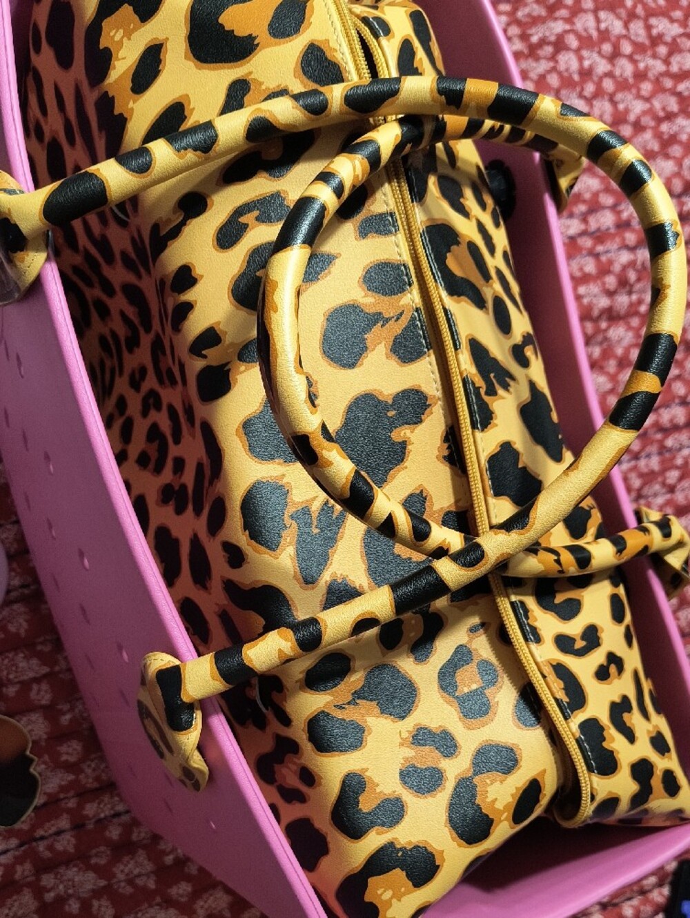 💕LOOK💕Simply Hot Pink Tote Bag with Leopard Print Insert And Lots Of Extras - Picture 4 of 8